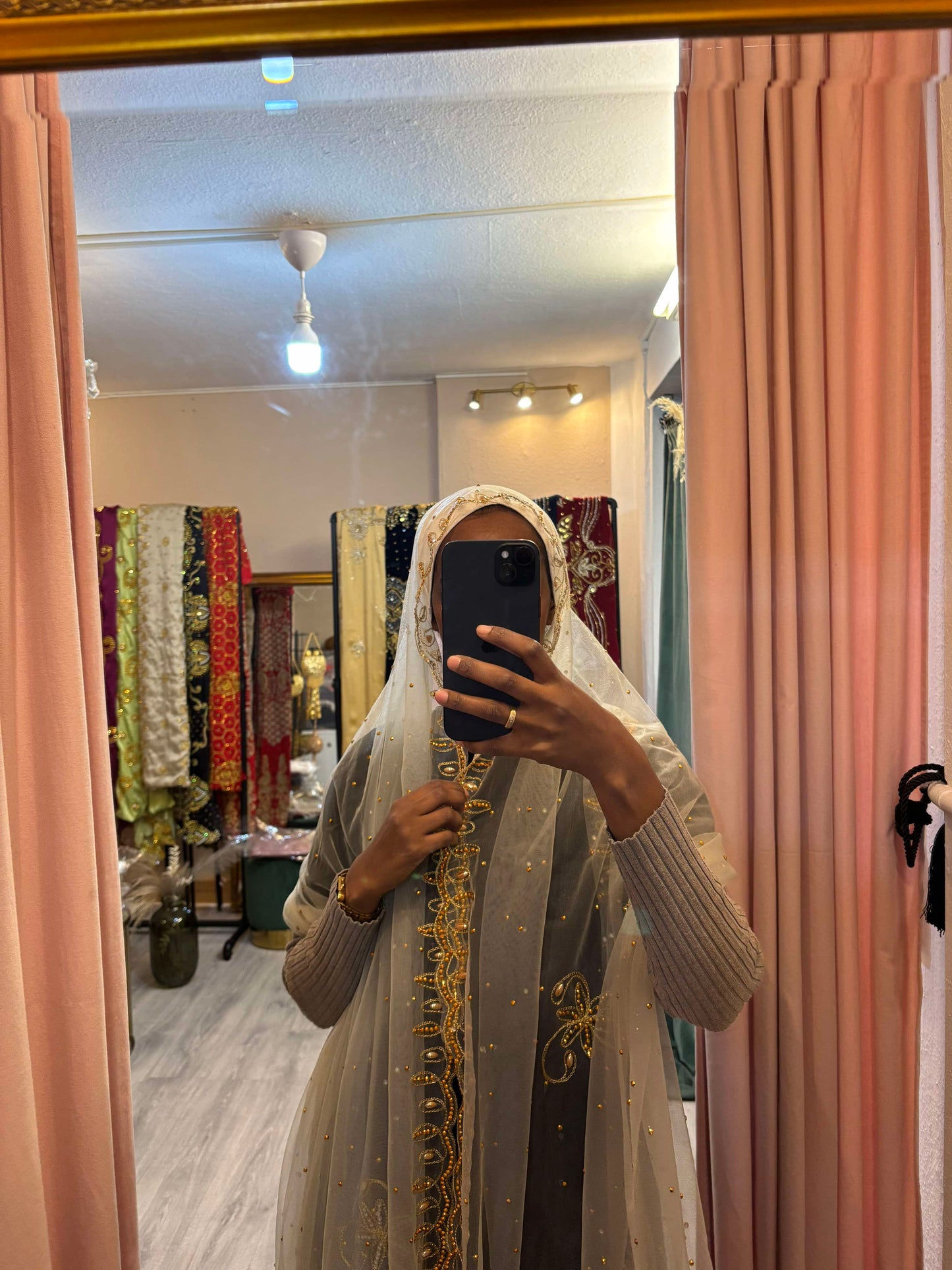 Bridal Veil, Olive green (Lace)