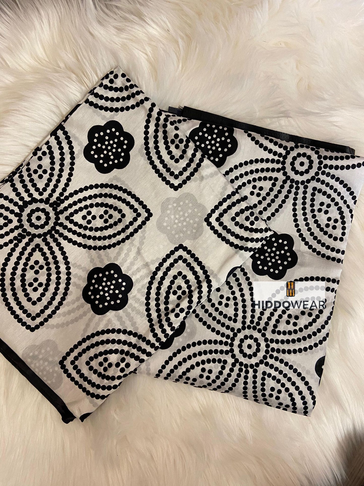 White Shaash Set