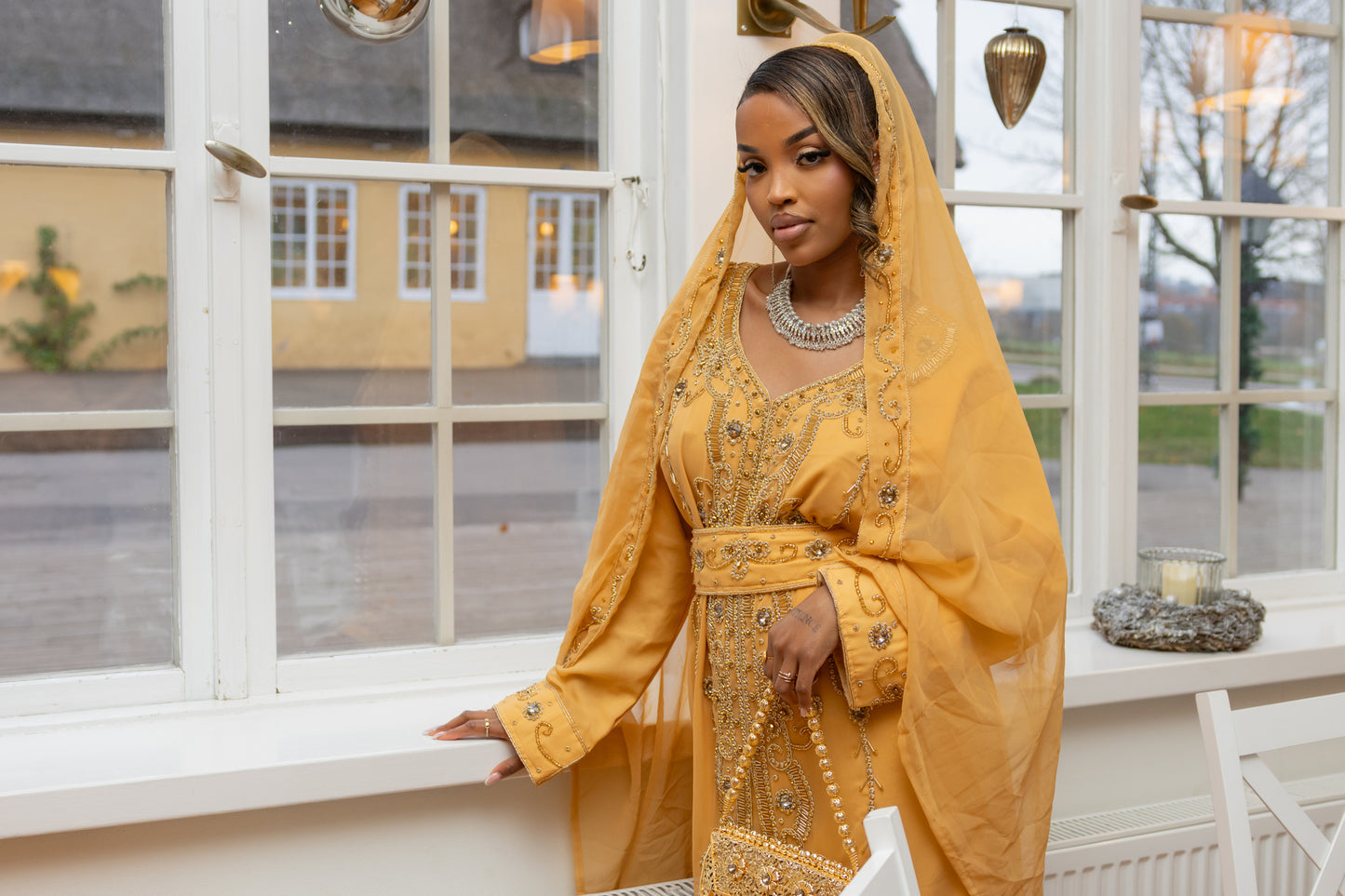 NIKKAH ABAAYA LINA, GOLD