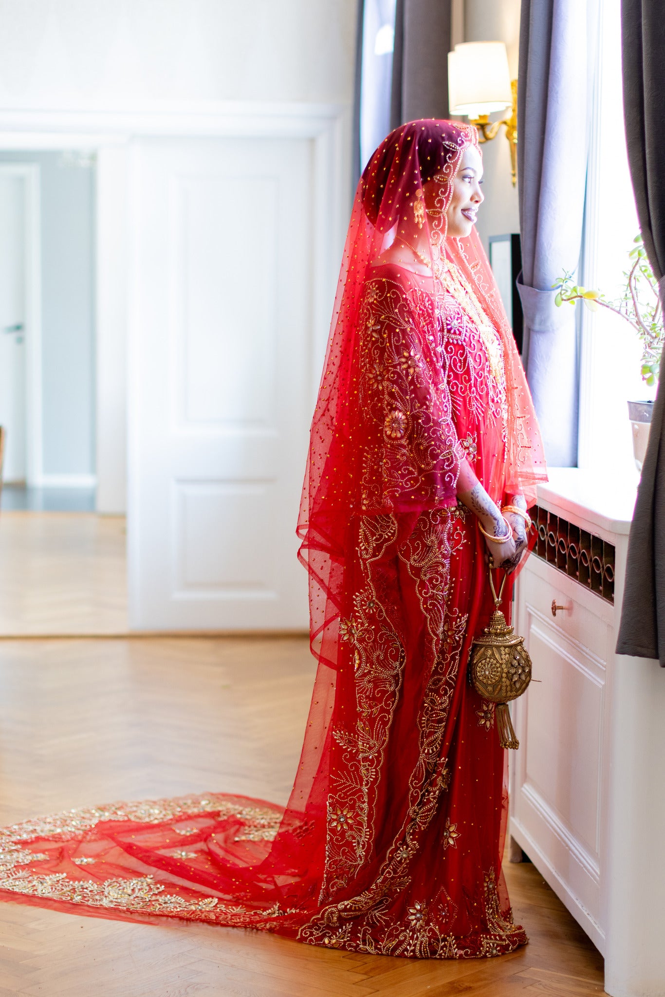 Ilhan Bridal Lace Dirac, Red (Riyo Collection)