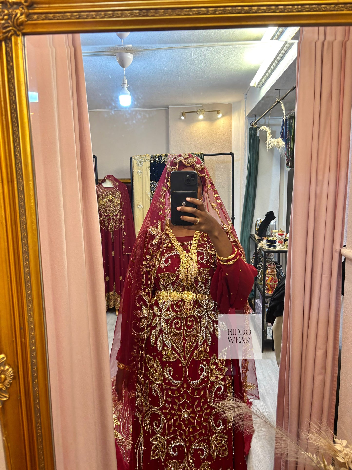 Manal Bridal Dirac, Maroon