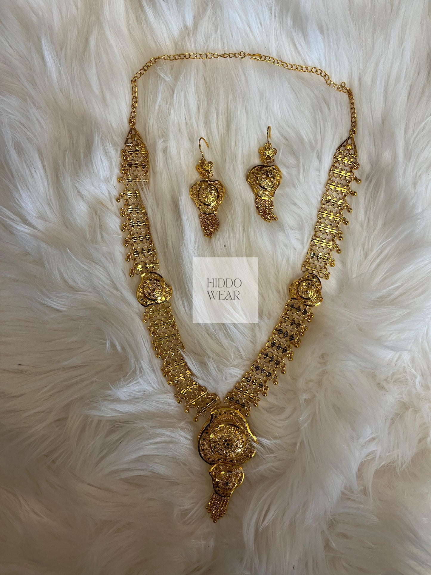 Alina necklace set